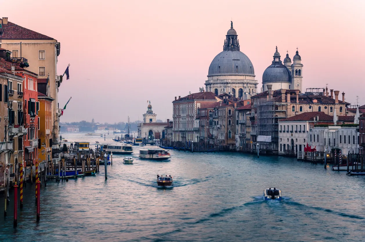 Photo of the Grand Canal at sunset taken on a clear winter day.