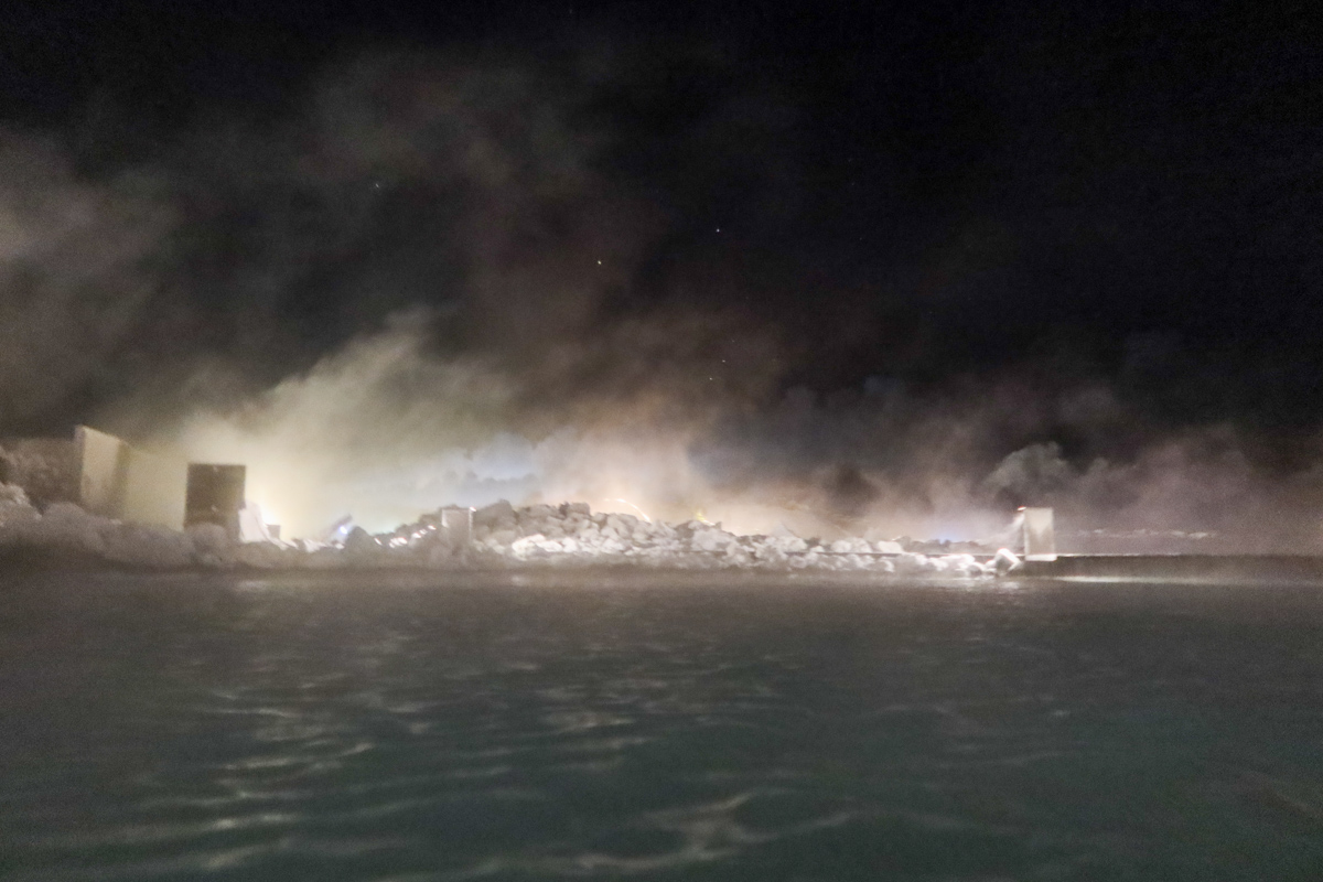 How to visit the Blue Lagoon in winter: tour or independent
