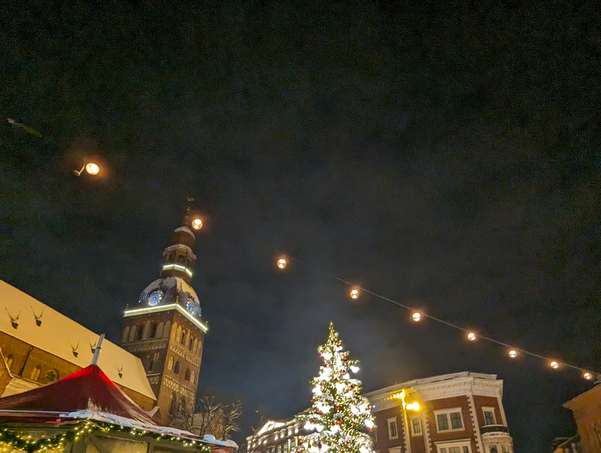 How to visit the Riga Christmas Market, Latvia